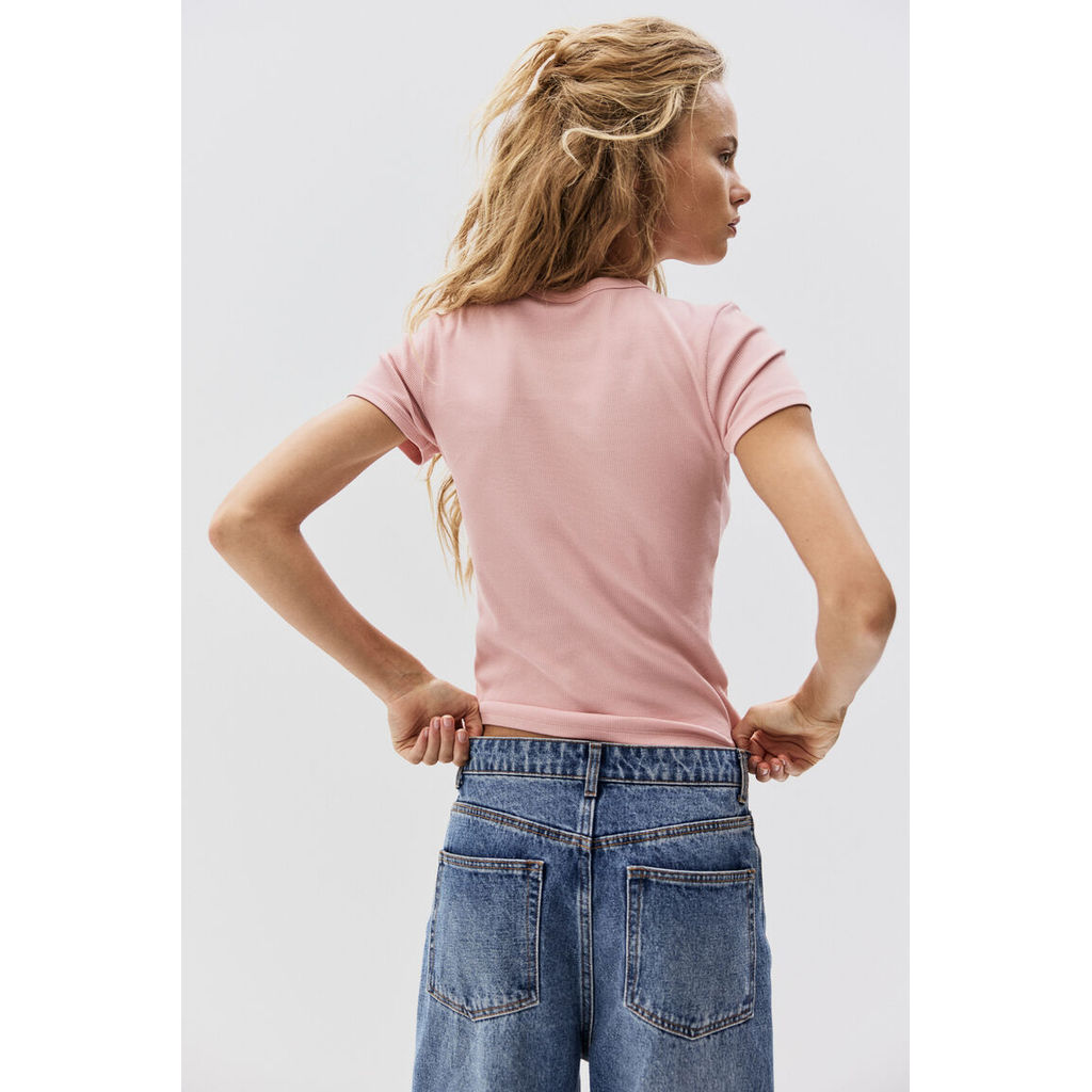 H&M(เอชแอนด์เอ็ม) เสื้อยืดแบบมีลายถักริบ Women Ribbed T-shirt 1260556_8