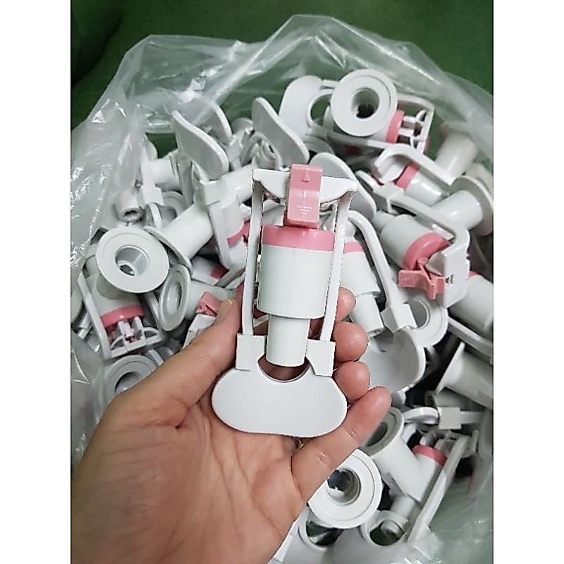 Sale!!!  ก๊อกตู้น้ำร้อนแก้วดัน(เกลียวในเกลียวใน3หุน (3/8) ) โปร!!(10แถม 1)