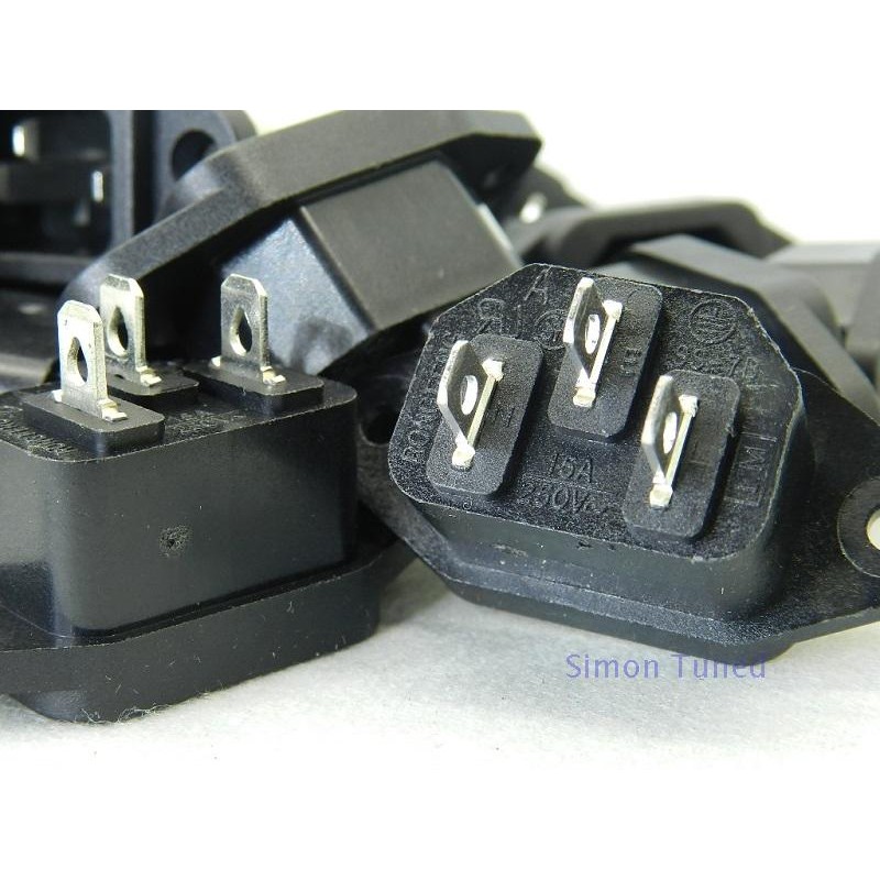 คุณภาพสูงไต้หวัน Rongfeng IEC Power End Socket รุ่นเดียวกันกับ Furukawa INLET