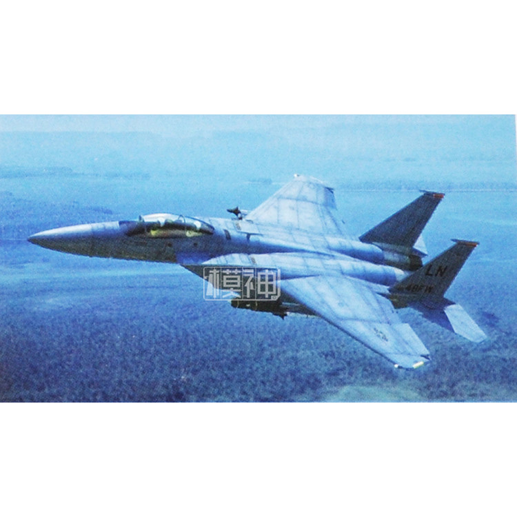 ทรัมเป็ต Hand-Made ประกอบเครื่องบินรุ่น 1: 72 American F-15E Strike Eagle Fighter Strike เครื่องบิน 