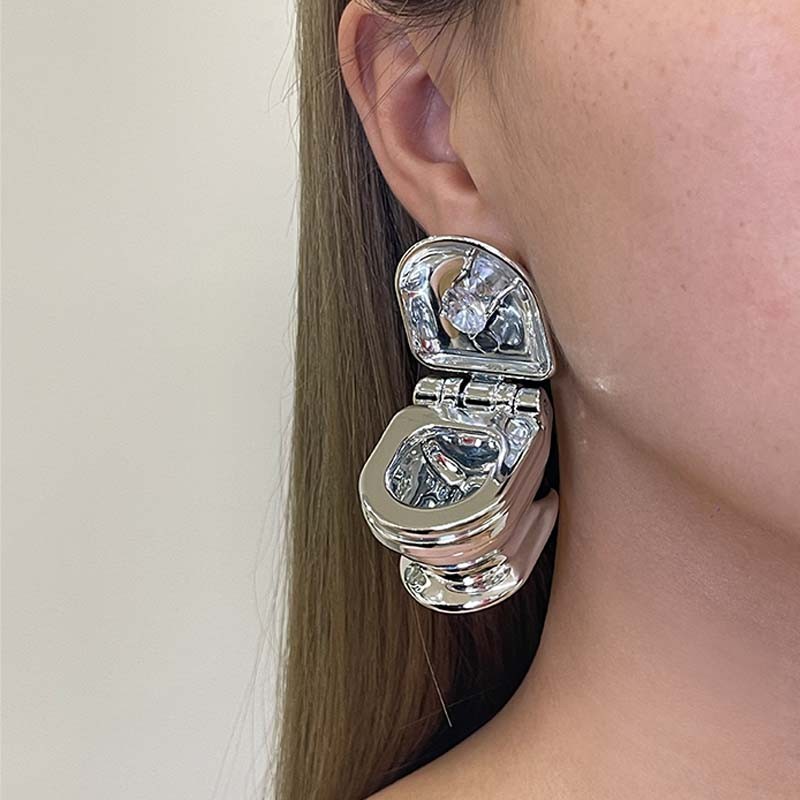 YVMIN YVMIN x MARRKNULL2022 สินค้าใหม่ต่างหูห้องน้ําของเล่นขนาดเล็กสามารถเปิดและปิด