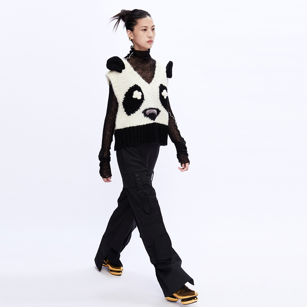 เสื้อกั๊กไหล่กว้าง UOOYAA ดีไซน์สไตล์สามมิติ Furry Fun Panda