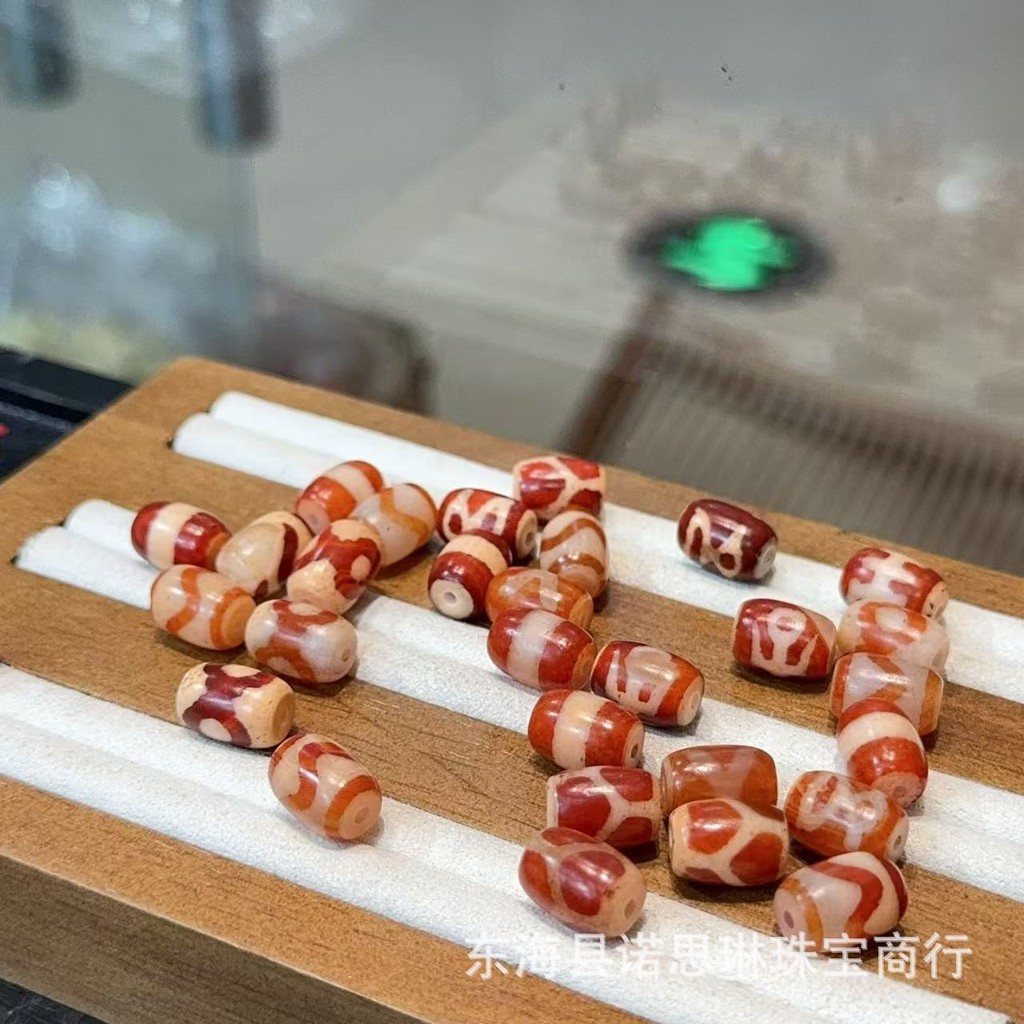 สร้อยข้อมือ handmade ด้วย Dzi beads เครื่องประดับแฟชั่นสำหรับคุณ