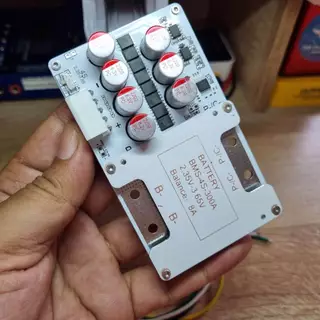 BMS 4s 300a. มี Active Balance 5.5a. ในตัว (สำหรับชนิดแบต LiFePO4 3.2v.)