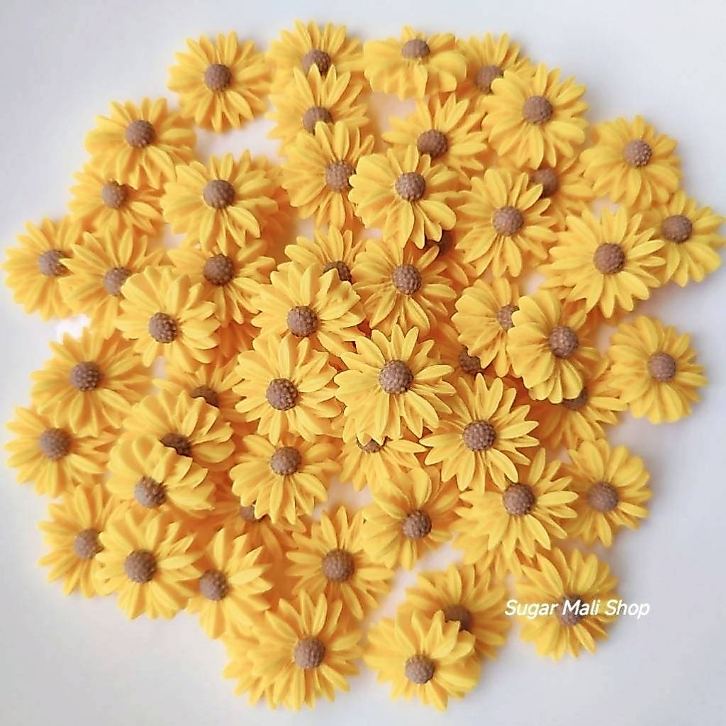 🌻น้ำตาลกัมเพสดอกทานตะวันสีเหลือง ขนาด จำนวน10ดอก🌻 กลิ่นหอม หวานน้อย ดอกไม้แต่งเค้ก คัพเค้ก ทานได้นะคะ