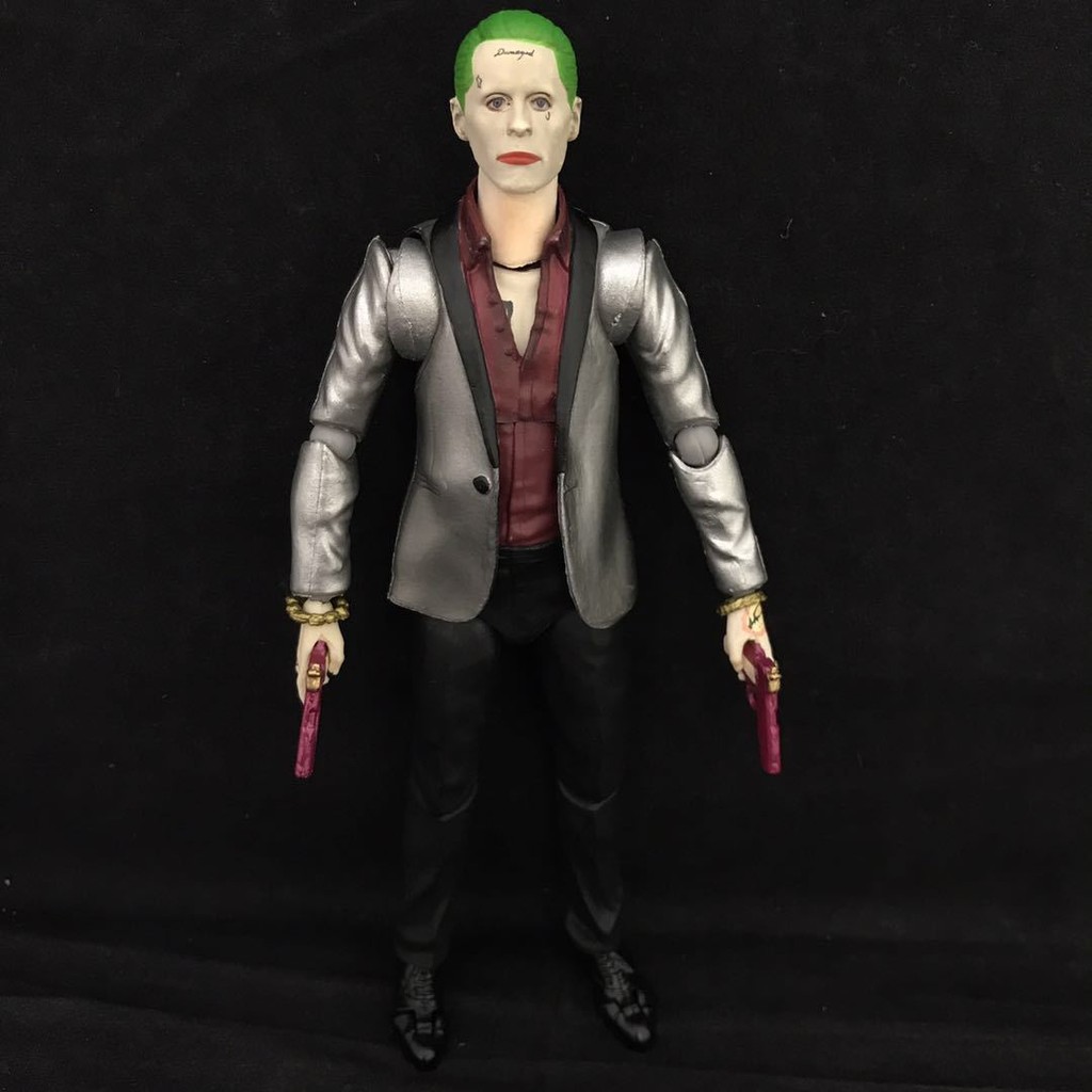 อะนิเมะขายส่งฆ่าตัวตาย Squad Movable Joker Joker กล่องรูปเครื่องประดับ 4.6