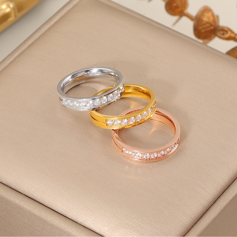 แหวนเพชรครึ่งวงกลมแบบไม่ซ้ำใคร ดีไซน์แฟชั่นจากสแตนเลส