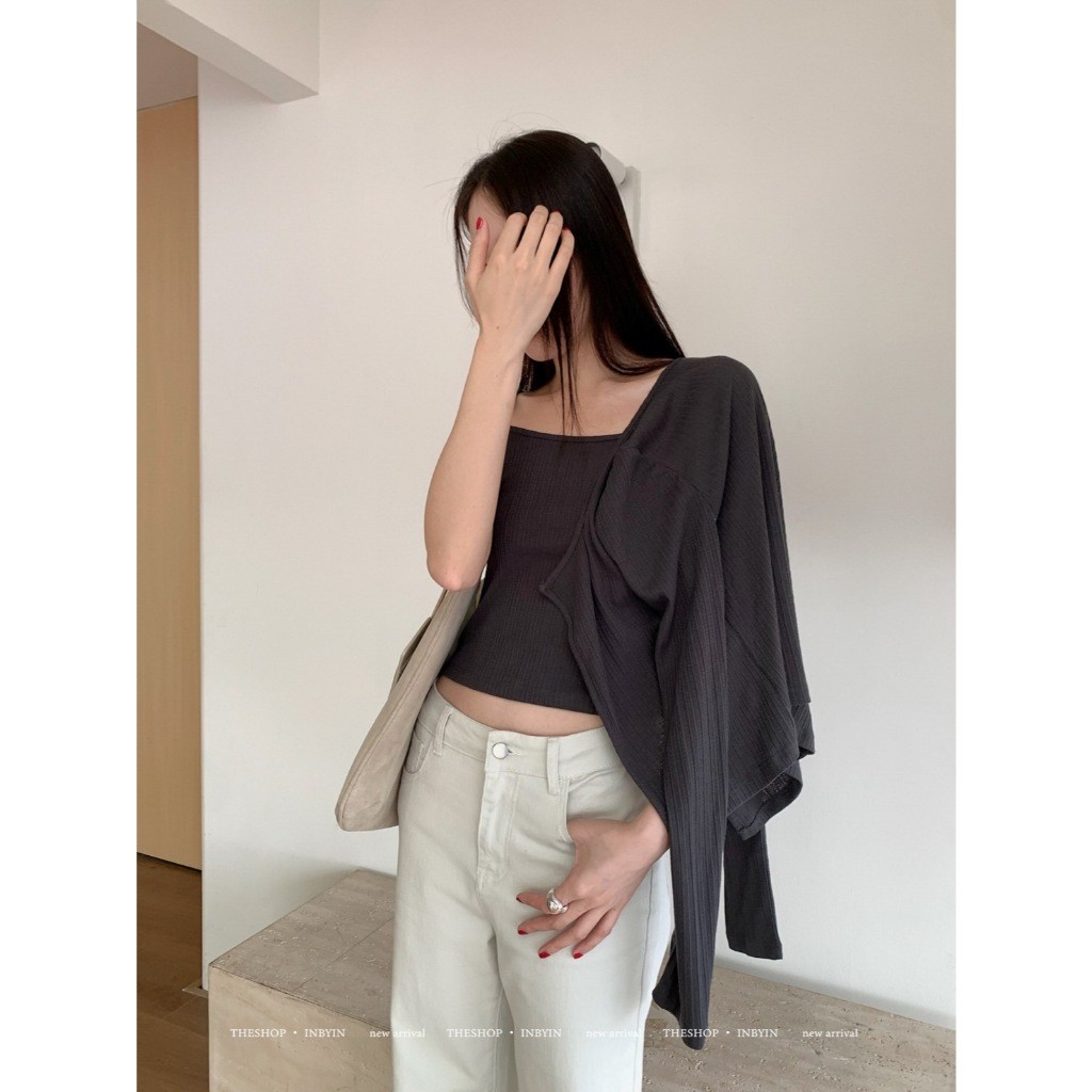 🧡🧵 🇰🇷 I2981 เซ็ท 2 ชิ้น เสื้อสายเดี่ยว +เสื้อคลุมแขนยาว ผ้ามีเทกเจอร์ิ ผ้านิ่ม แฟชั่นเกาหลี TAG WG.WE 🧵🧡 - รูปที่ 3