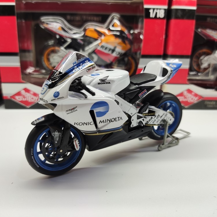 1/18 มอเตอร์ไซค์ฮอนด้า รุ่น RC 211V 2006