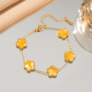 สร้อยข้อมือสแตนเลส Five-Leaf Clover แบบเรียบง่ายและเข้าได้กับทุกสไตล์ บุคลิกภาพหรูหราในแบบญี่ปุ่นและเกาหลี เป็นของขวัญวันเกิดที่เหมาะสม