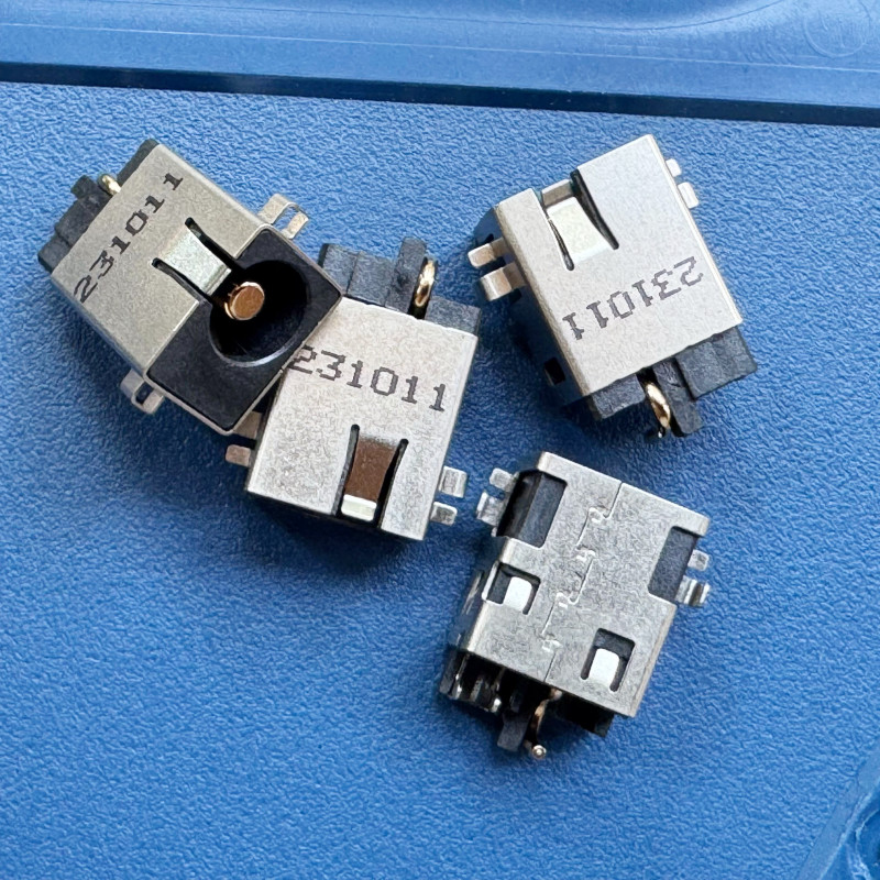 1pcs GF65 GF63 MS-16R1 16R3 16R4 16V1 16W1 16W2 อินเทอร์เฟซการชาร์จหัว