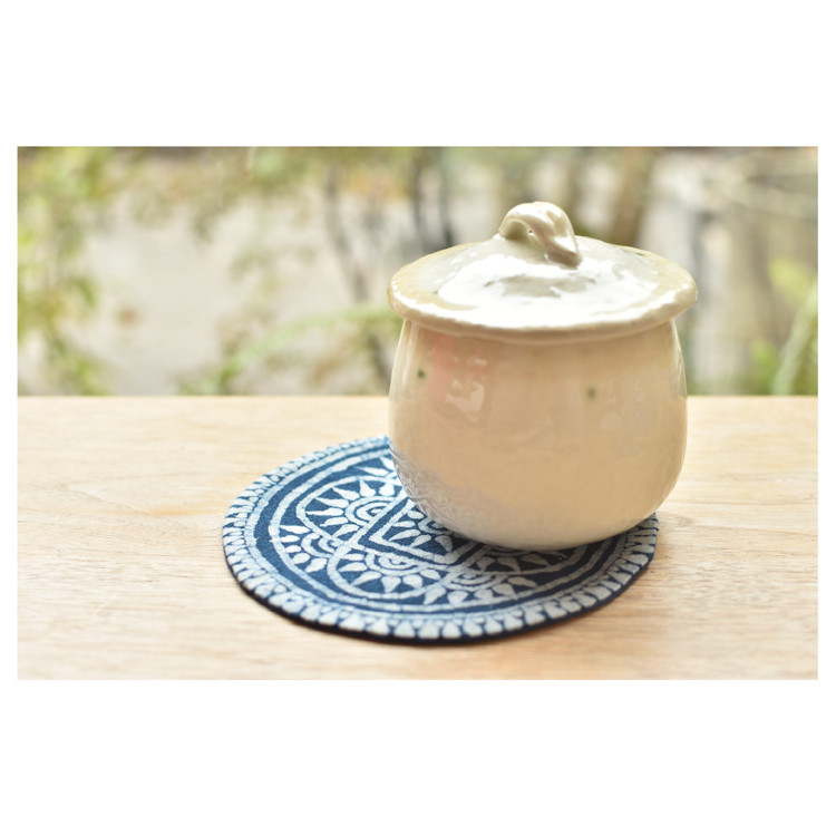 Qingleijihe Non-Genetic Cooperation Handmade Wax Dyeing Coaster หม้อเสื่อกุ้ยโจว Non-Genetic รอบ