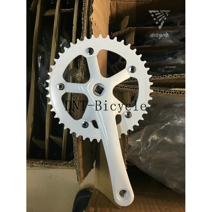 FIXED GEAR Dead Flying Crankset อลูมิเนียมอัลลอยด์ทั้งหมด Crankset มือหมุน CNC ความแข็งแรงสูง 44T