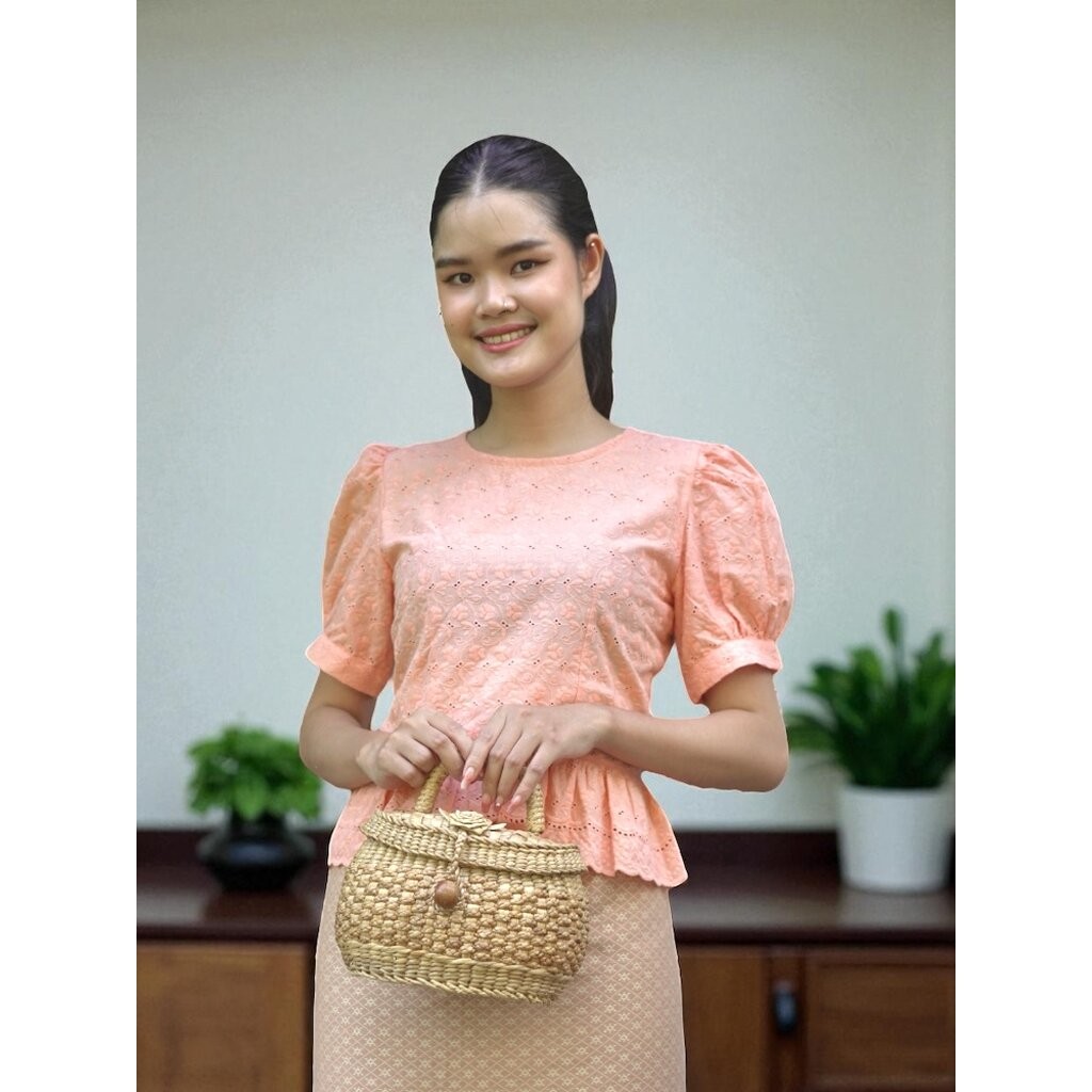 เสื้อดาหลา รวมหลายสี สีฟ้ามิ้นท์ สีกลีบบัว สีเขียวมิ้น สีโอลด์โรส สีส้มอ่อน