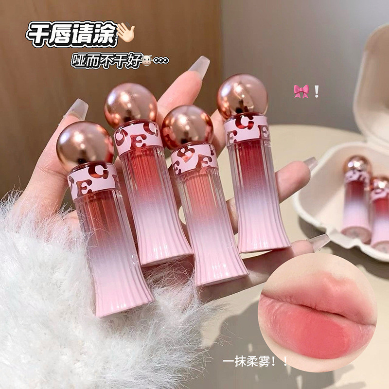 Gege Bear Gege Bear Light Velvet Lip Mud Rich Smooth Color Rendering สไตล์เกาหลี Tender Girl Guava C
