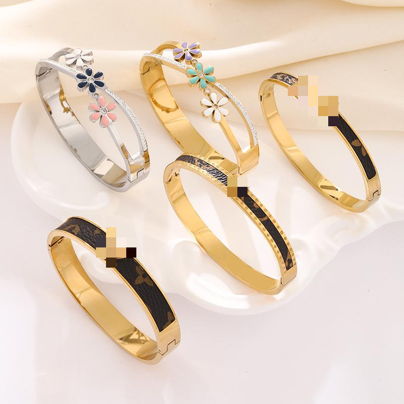 สร้อยข้อมือเหล็กไทเทเนียมขนาดเล็ก ออกแบบทันสมัย สไตล์หรูหรา จาก 4FPR