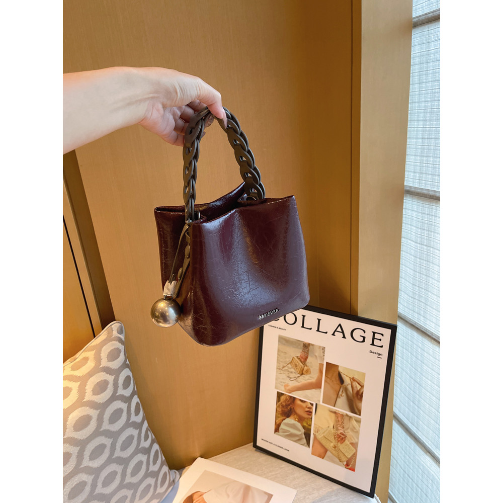 Thailand Lyn Brand กระเป๋าถือและMessenger ดีไซน์เกาหลี หนังนุ่ม สไตล์หรูหราพร้อมกล่องของขวัญ