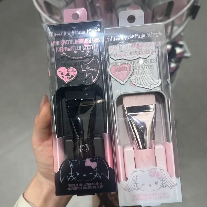 เกาหลี fillimilli & Hello Kitty Limited Co-Branded Angel Devil Foundation Brush 828 Ultra-Thin One-W