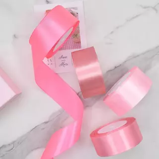 ม้วนริบบิ้นสี 40 มม. ด้านเดียว 4cm ริบบิ้นทั่งซาตินขนาด 25 หลา Ribbons