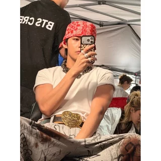 Kim Taehyung สไตล์เดียวกันสไตล์เกาหลีสไตล์อินแฟชั่นเสือดาวพิมพ์เหมาะสําหรับ iphone17pro/17promax เคสป้องกัน Apple 16 เคสโทรศัพท์ 16promax เคสป้องกัน 15 กันกระแทก 13/14 กรณี 11/12/12promax/15plus