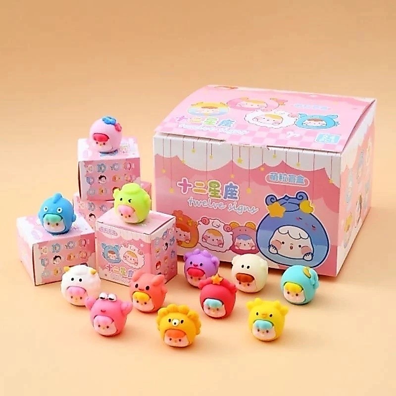 โมเดล การ์ตูน12สี รุ่นใหม่ เป็นยางซิลิโคน ขายยกboxได้ทั้งเซต ของเล่นเด็ก การ์ตูนน่ารัก เช็คของขวัญ 24จุ่ม เป็นยางซิลิโคน