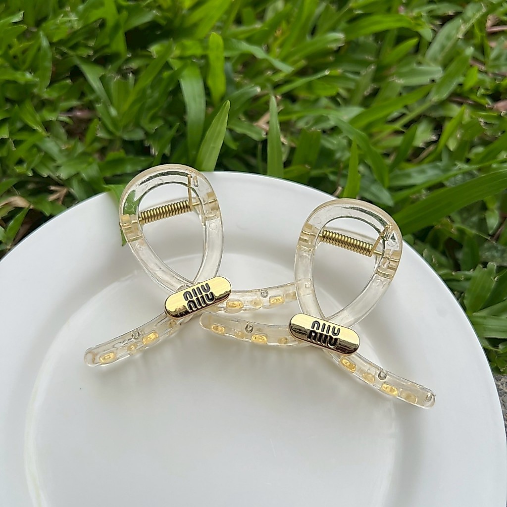 กิ้บหนีบผม 2 ชิ้น MIU MIU กิ้บติดผมสายหวาน กิ้บติดผมสายเกาหลี