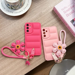 SAMSUNG หรูหราลงเสื้อแจ็คเก็ตดอกทานตะวันสายรัดข้อมือเคสโทรศัพท์สําหรับSamsung Galaxy A26 A17 A07 A36 A56 A54 A55 A06 A16 A05s A14 A15 A24 A34 A35 สีทึบกันกระแทก
