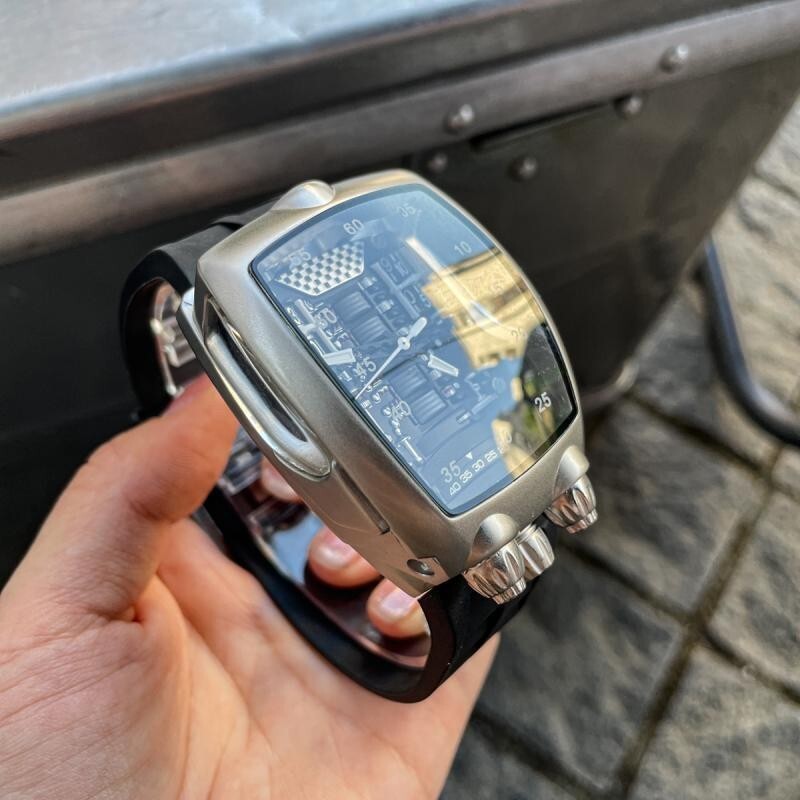 นาฬิกาใหม่ชายภาษาเช็คคําเสือดาว Bugatti เครื่องยนต์ชาย Wormhole Concept Boy Watch