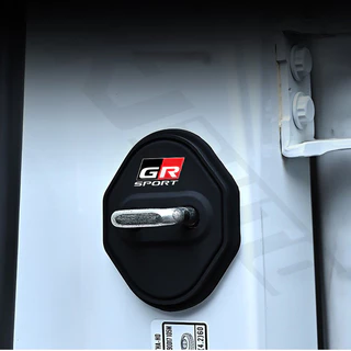 รถต้นฉบับ 1:1 Product 4pcs Toyota GR ประตูรถโช้คอัพประตูล็อคซิลิโคนอัตโนมัติประตูล็อคสติกเกอร์สําหรับ Vios Raize Wicto Rush Veloz Yaris Cross Innova Avanza Altis