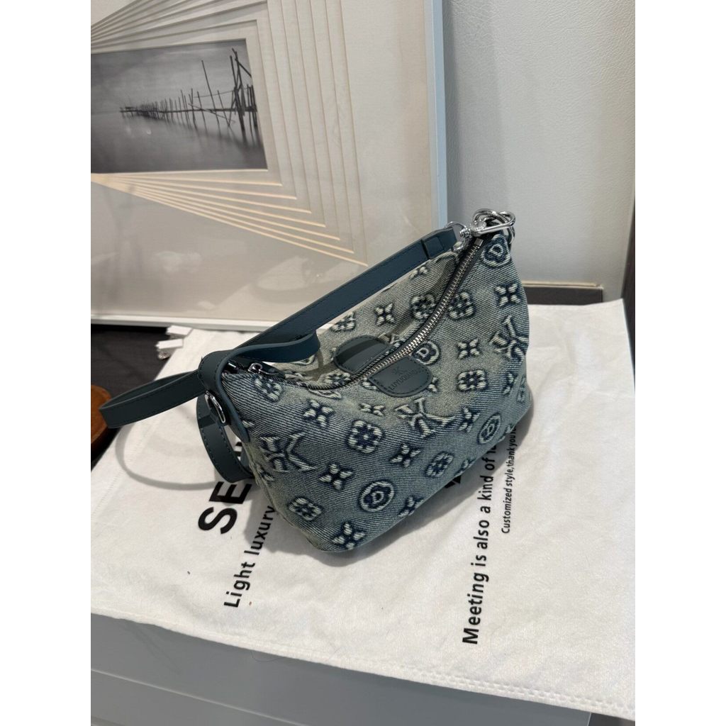 Japan Japan Japan フッョ Defore Denim Old Flower Dumpling Bag Shoulder Messenger Bag Girl Gift Canvas B