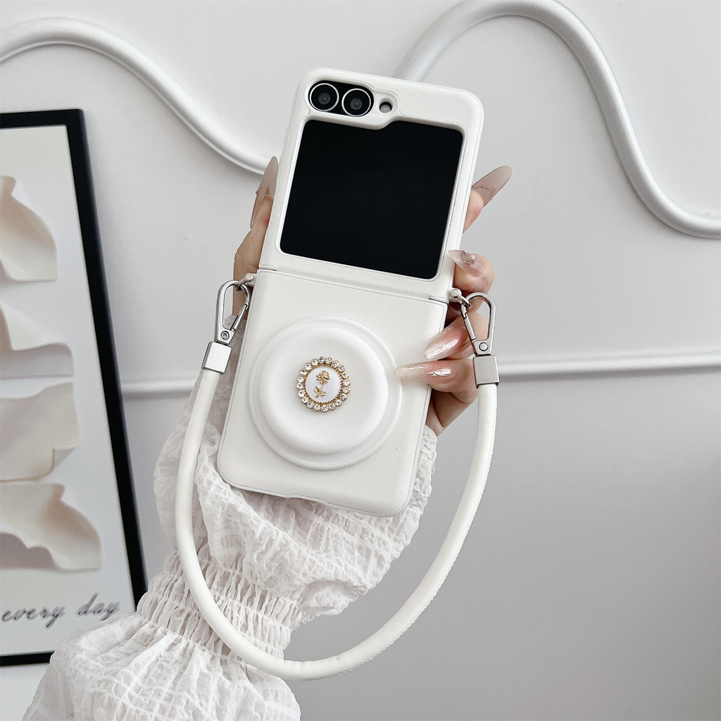 LUKEN หรูหรา M เคสโทรศัพท์ Rose Bracket สําหรับ Samsung Galaxy Z Flip 5 6 7 Z Flip7 ZFlip 5 Zflip6 Z