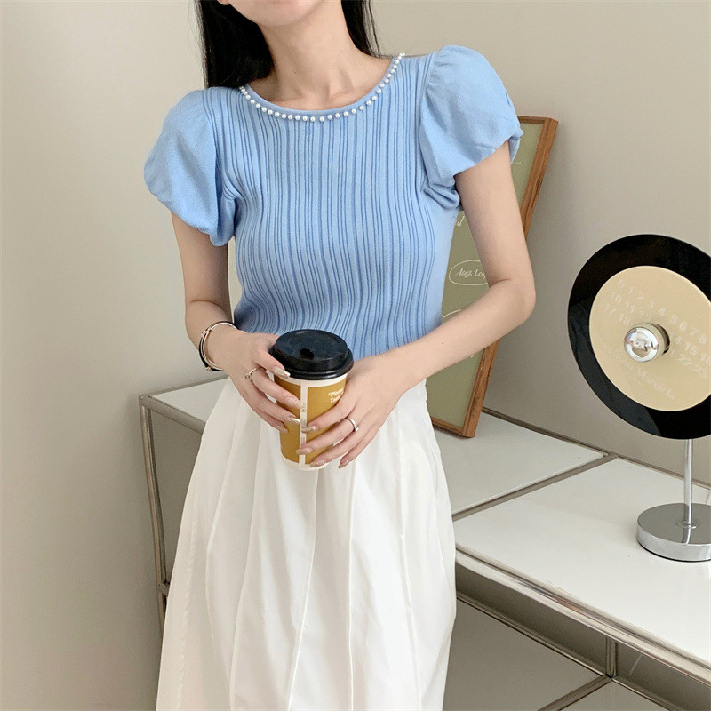 โรงงานพร้อมสต็อกฤดูร้อนสไตล์ใหม่เวอร์ชั่นเกาหลีสบายๆสีทึบสลิมฟิต ผอมลง ดูที่เรียบง่ายรอบคอลูกปัดพัฟแ