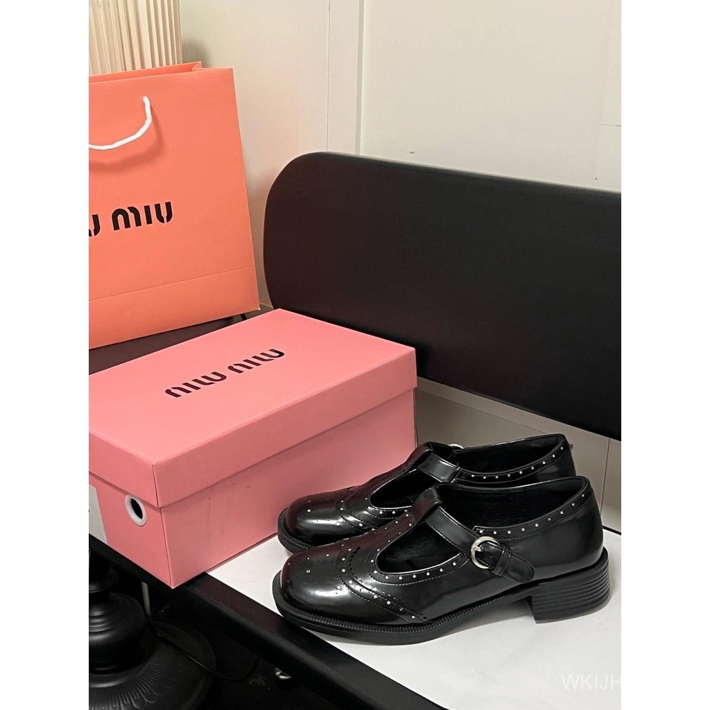 รองเท้า Mary Jane สไตล์โมเดลแคทวอล์ค MiuMiu หนังวัวแท้ นำเข้าจากต่างประเทศ ไซส์ 35-40
