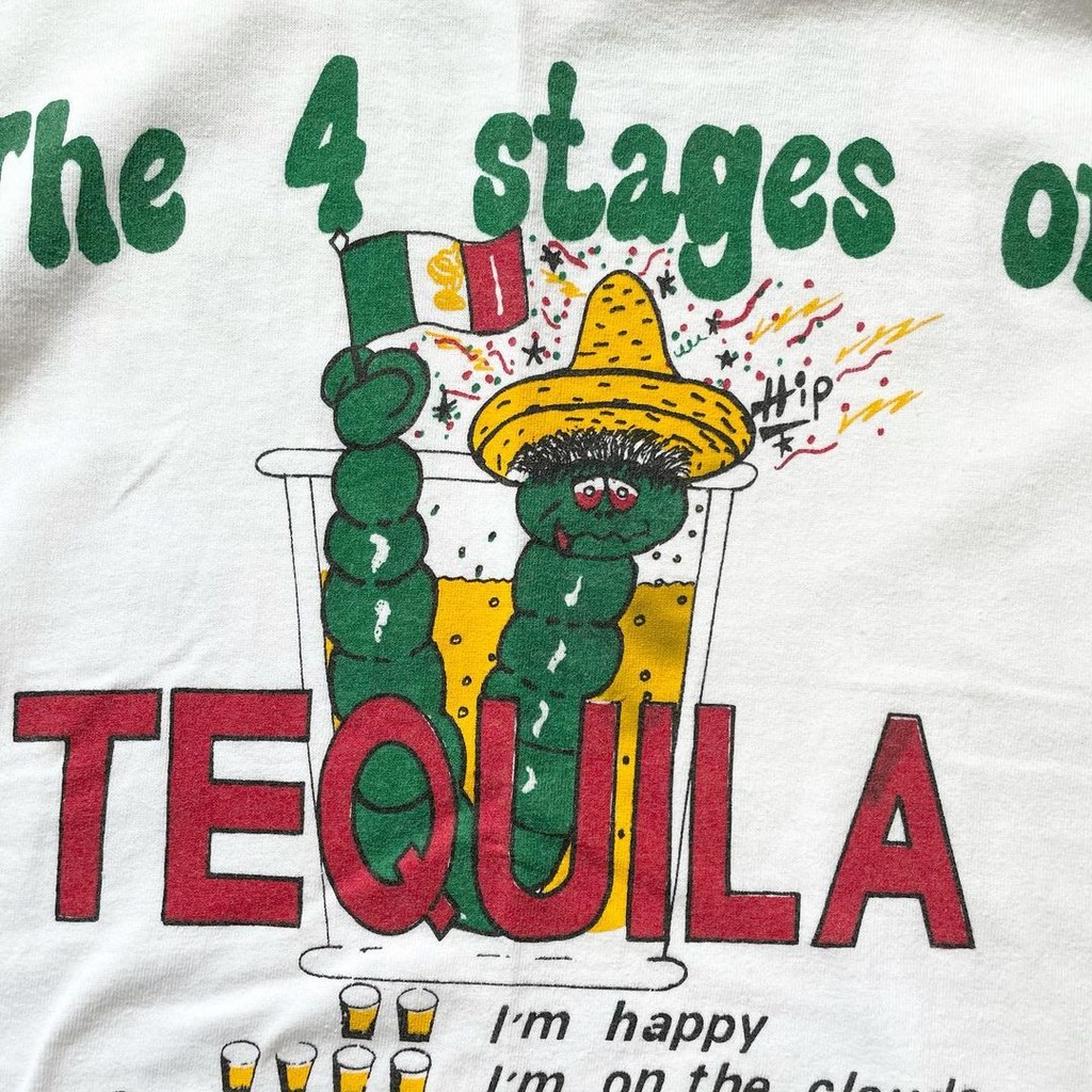 ฤดูร้อนที่ไม่ซ้ํากัน Street สวมใส่ผู้ชายผู้หญิง High Street All-Match แขนสั้น tequila Casual Niche เ