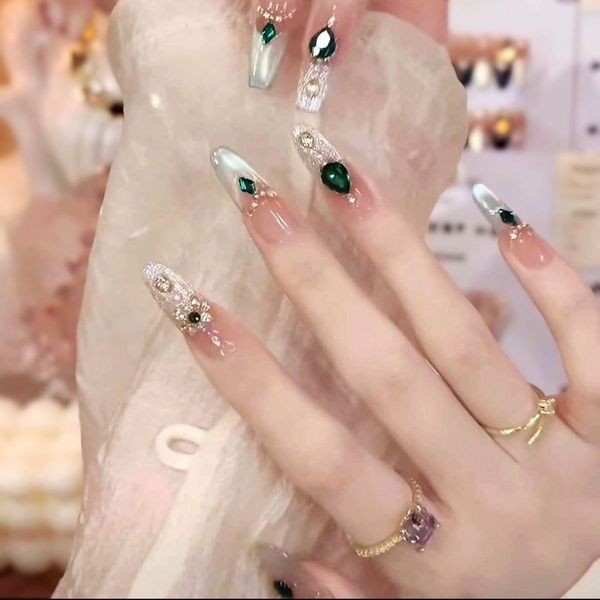 เล็บปลอม pvc เล็บปลอม เล็บปลอมสำเร็จรูปยาว Monica Green French Handmade Wear Nail Patch ผลิตภัณฑ์สํา