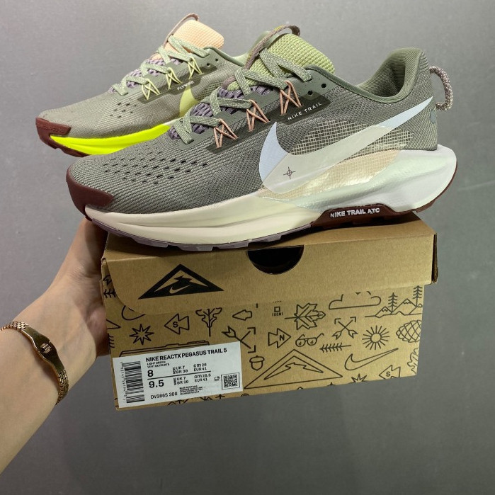 รองเท้ากีฬา Pegasus Trail 5 และ Pegasus 41 สำหรับผู้ชายและผู้หญิง