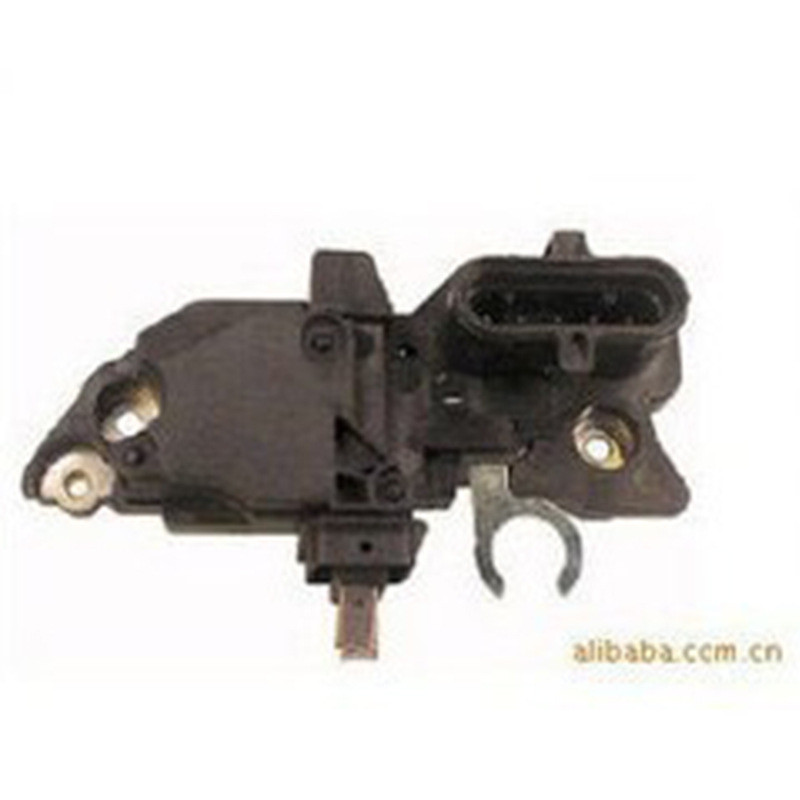厂家生产汽车电子调节器发电机调节器 F00MA45253 IB298