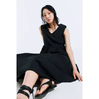 H&M(เอชแอนด์เอ็ม) เดรสผ้าฝ้ายดีไซน์เชือกผูกเอว ผู้หญิง 1345367_1