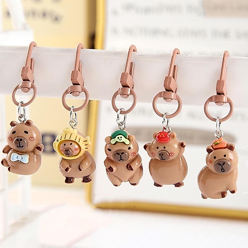 Kawaii การ์ตูน Mini Capybara พวงกุญแจผู้หญิงผู้ชาย Charms เรซิ่น Glossy Flatback สัตว์จี้พวงกุญแจ