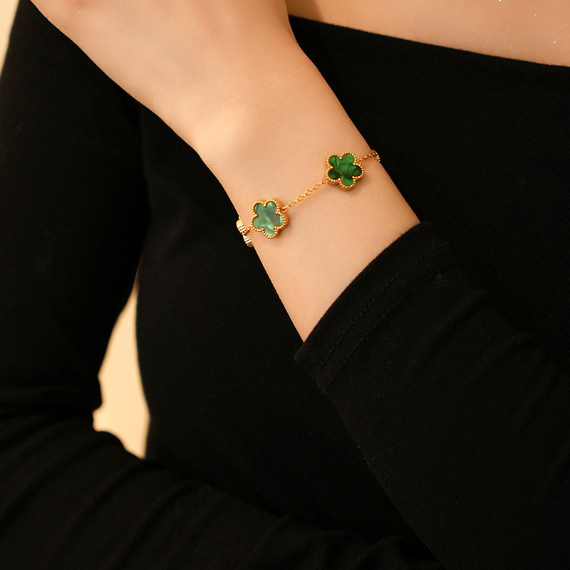 สร้อยข้อมือหญิง สไตล์หัวกะโหลก กราเดียนท์ สแตนเลส พร้อมแพทเทิร์นหัวกะโหลก ของขวัญแฟชั่น
