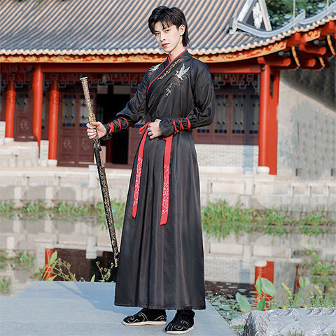 Wei Jin Hanfu คู่สวมกระโปรงคอปกข้ามโบราณ Tender สีแดงปักชุดปริญญาตรีภาพถ่ายองค์ประกอบยอดนิยม Chunxin