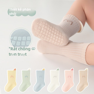 ถุงเท้านิ้วแยกสำหรับเด็ก ดีไซน์น่ารักสไตล์การ์ตูน ทำจากผ้าฝ้…