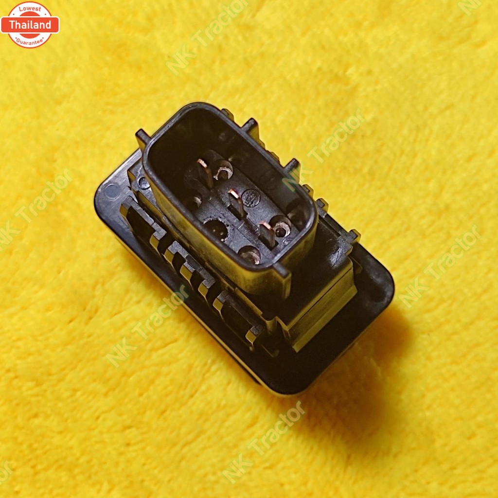 สวิทซ์ ใช้หลายจุด คูโต้า DC70 / DC95 / DC105X / DC108X Kubota ท่อส่งข้าวเปลือก / ขนย้าย / แผงด้านหน้