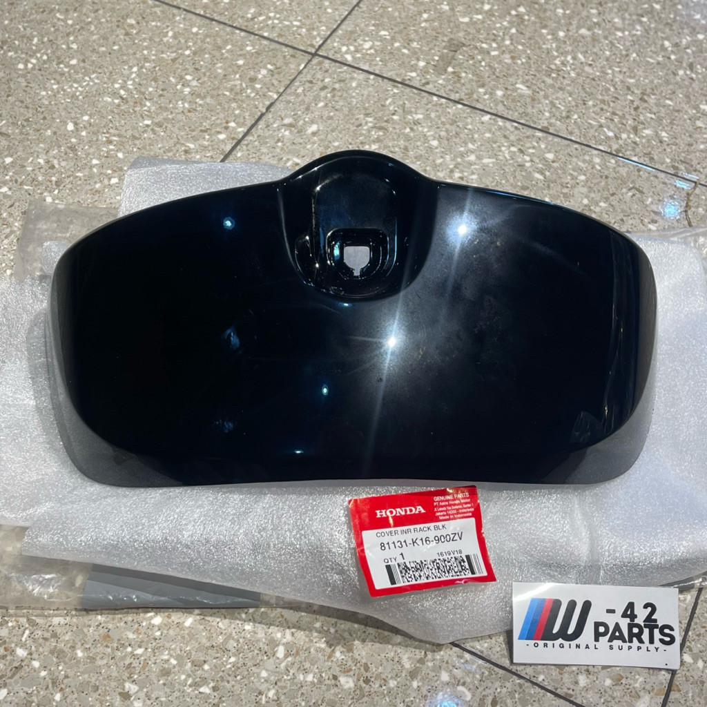 ฝาครอบรถจักรยานยนต์ DRAWER กระเป๋า DASHBOARD SCOOPY FI K16 สีดํา ORIGINAL AMH 81131 K16 900ZV