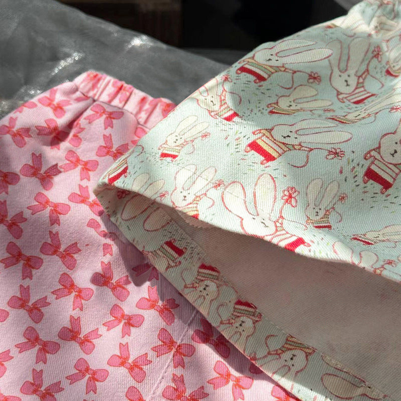 กางเกงขาสั้นสำหรับเด็กหญิง ออกแบบตามแฟชั่นเกาหลี มีลายการ์ตูนและดอกไม้ สวมใส่ได้ในฤดูร้อน - รูปที่ 3