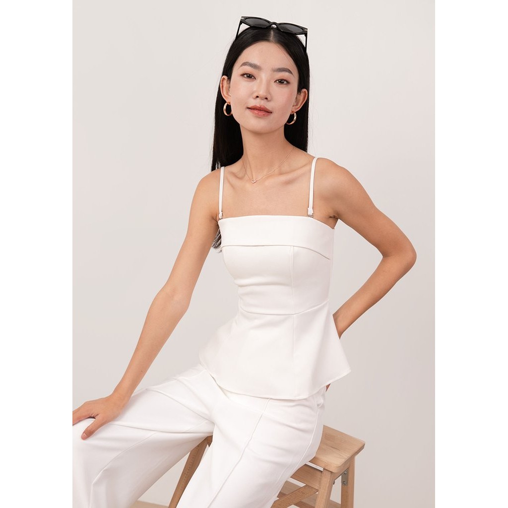 เสื้อ Lara Peplum สีขาว