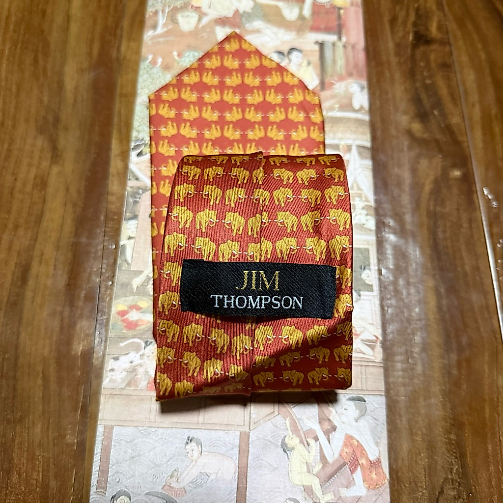 เนคไทผ้าไหมลายช้างของ Jim Thompson  มือ2 ยังไม่ได้ใช้งาน