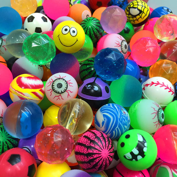 ส่งฟรี เบอร์ 32 Bouncy Ball แคปซูลของเล่นเครื่องของเล่น Bounce Ball Bouncy Ball Machine Capsule ของเ