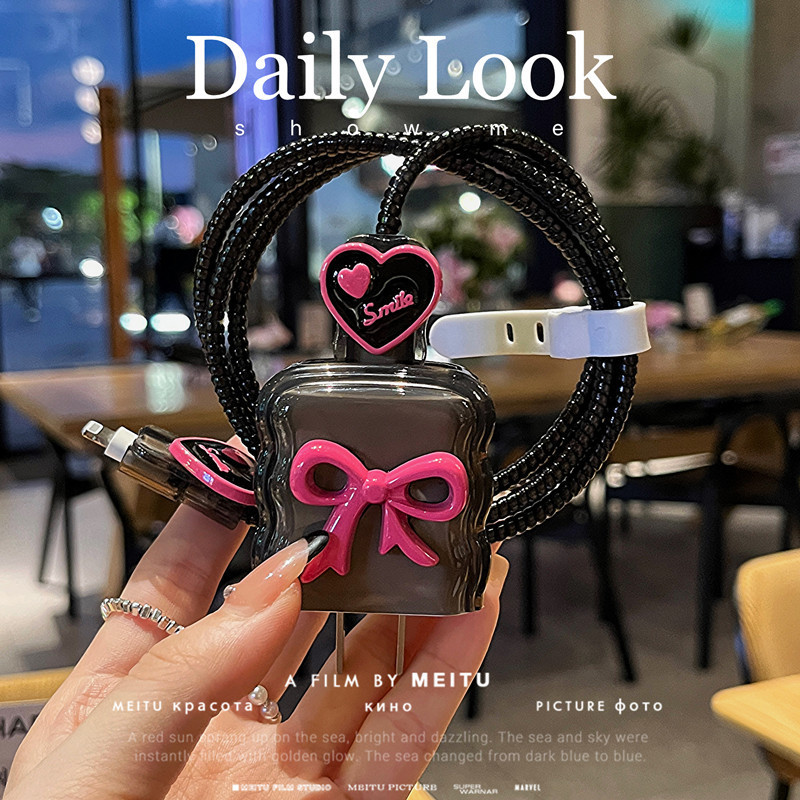 Black Rose Red Bow 20W Data Cable Protective Case เหมาะสําหรับ Apple 17/16/15 Charger IPhone 14 13 Anti Drop IPad