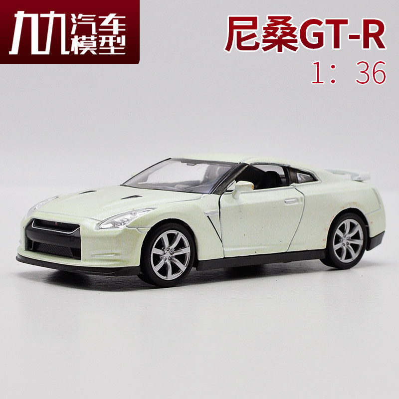 [โมเดลรถ] WELLY God of War GTR-R35 โมเดลรถอัลลอย 1: 36 ดึงกลับรถของเล่นเด็กรถสปอร์ต